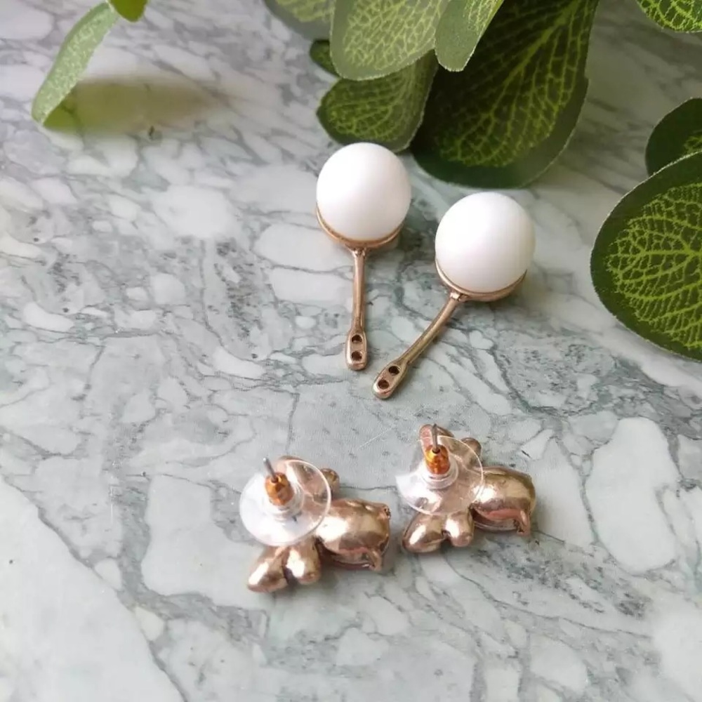 “Just Hanging Around” - Picture 5 of 7